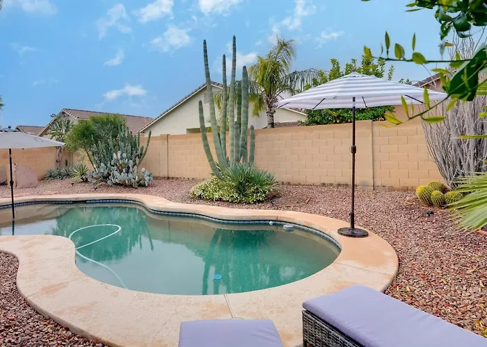 Pool, Fenced Yard: 'sunshine House' * El Mirage